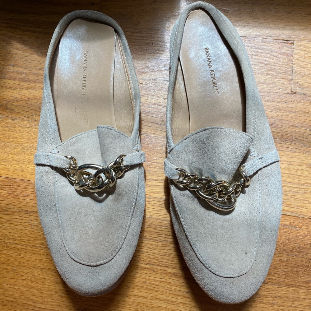 Banana republic beige slides